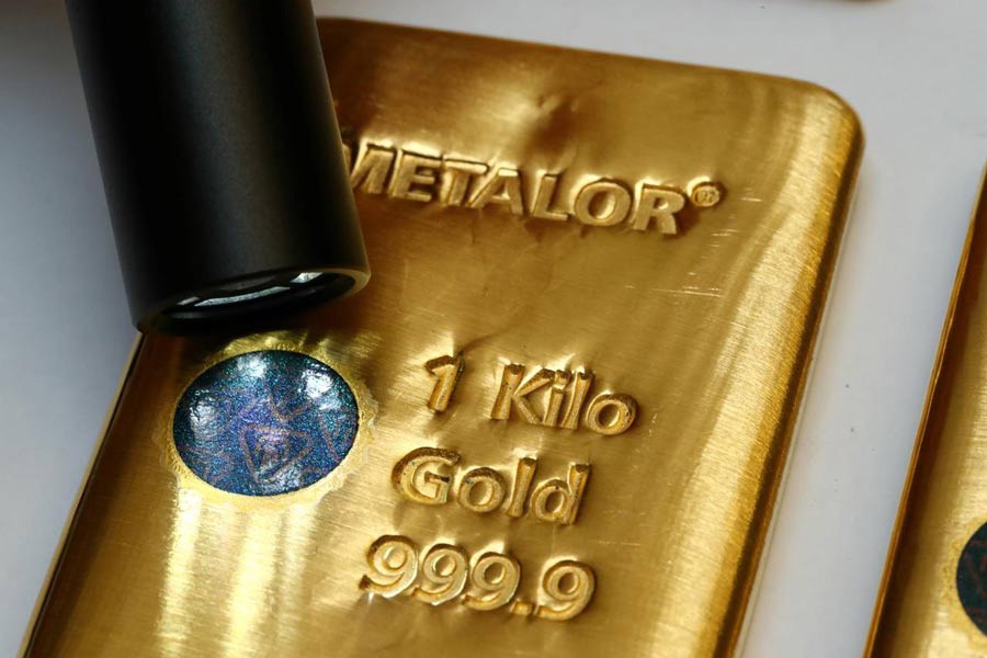 The Sicpa Oasis validator system (bullion protect) is pictured on one kilogramme bar of gold at Swiss refiner Metalor in Marin near Neuchatel, Switzerland                  	—  Reuters