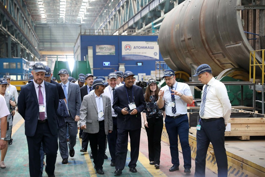 BD delegation visits nuclear reactor manufacturing facility in Russia