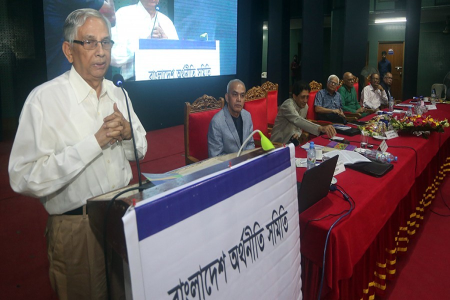 Former Bangladesh Bank governor Dr Mohammed Farashuddin speaking as the chief guest at a national seminar on Income and Wealth Inequality organised by Bangladesh Economic Association (BEA) in the city on Saturday — FE photo