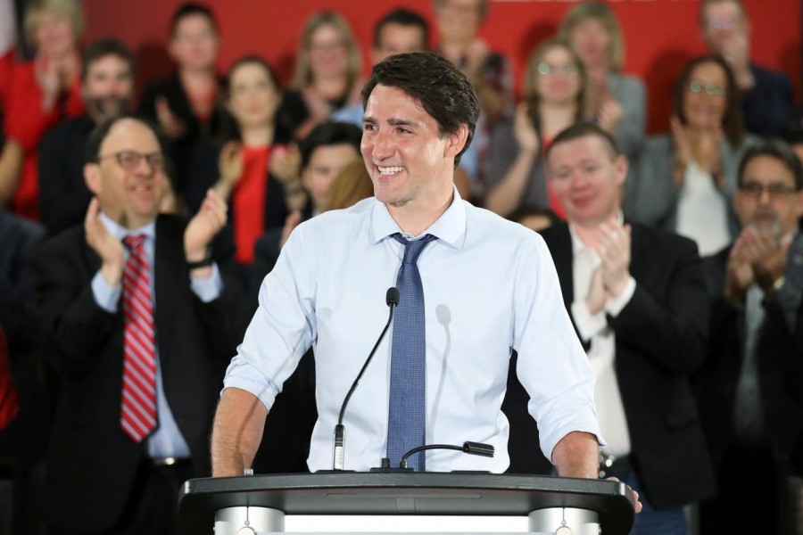 FILE PHOTO: Canada's Prime Minister Justin Trudeau receives a standing ovation while addressing Liberal Party candidates in Ottawa, Ontario, Canada, July 31, 2019. REUTERS/Chris Wattie