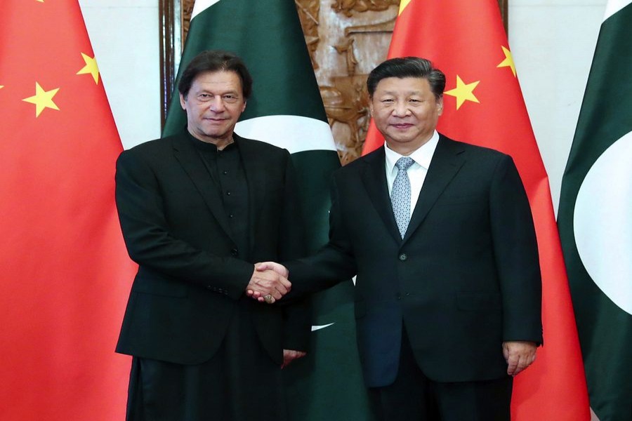 Xi meets Pakistani PM, calls for forging closer community of shared future