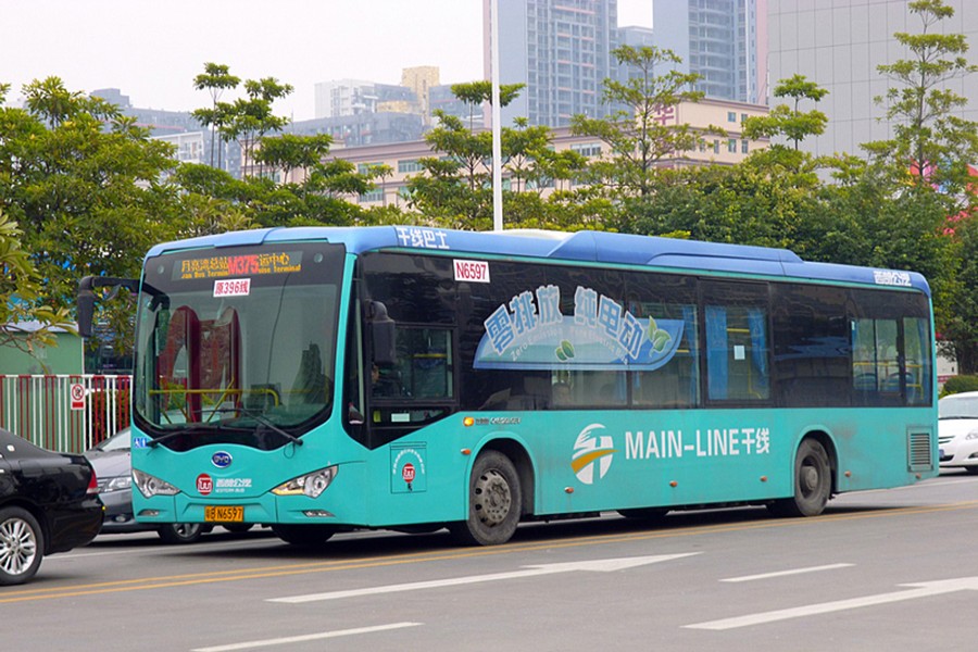 The battery-run BYD K9 is a fully electric city bus manufactured by the Chinese automaker BYD Auto. Photo source: Wikipedia