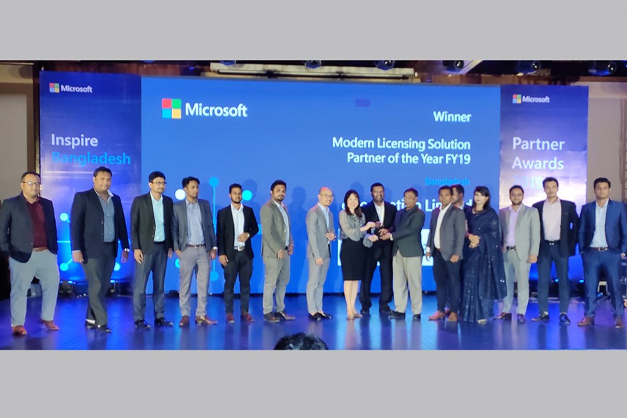 S.M. Ashraful Islam, executive vice chairman of eGeneration Ltd and Emran Abdullah, Head of Operations receiving Microsoft’s Modern Licensing Solution Partner for FY19 award from Sook Hoon Cheah, President of Microsoft’s Southeast Asia Market and Afif Mohamed Ali - Managing Director, Microsoft Bangladesh.