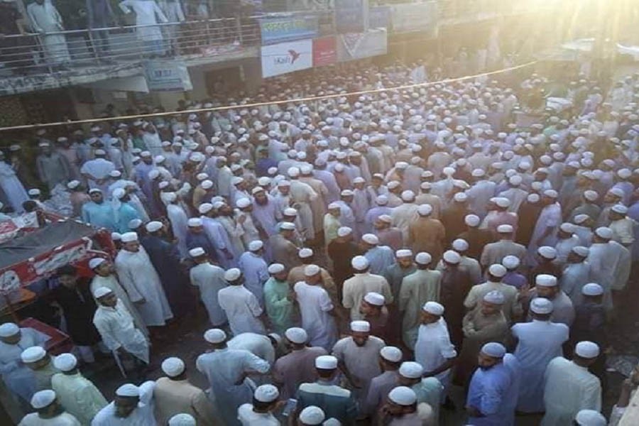Madrasah students attack police in Chattogram over Bhola violence