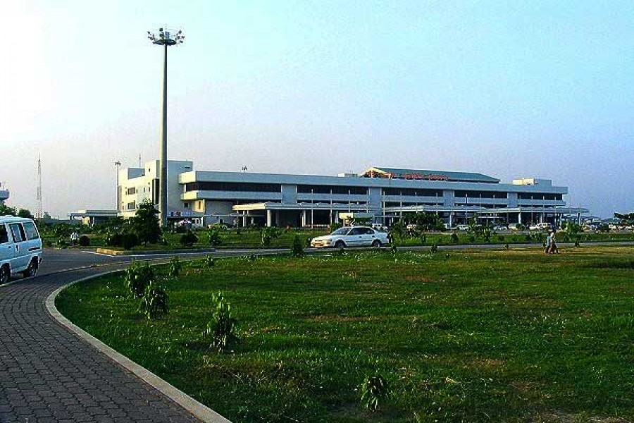 CAAB suspends operations at Chattogram  airport amid nearing cyclone