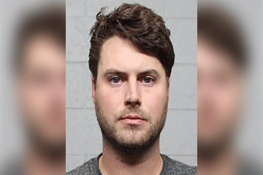 US man accused of groping woman, arrested after plane makes early landing