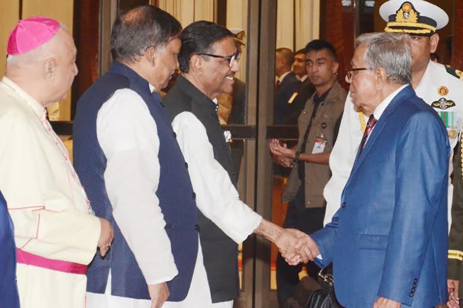 President returns home from Nepal