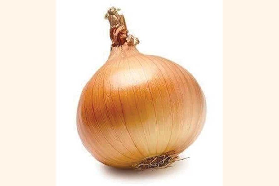 Govt to waive airport bills on onion import