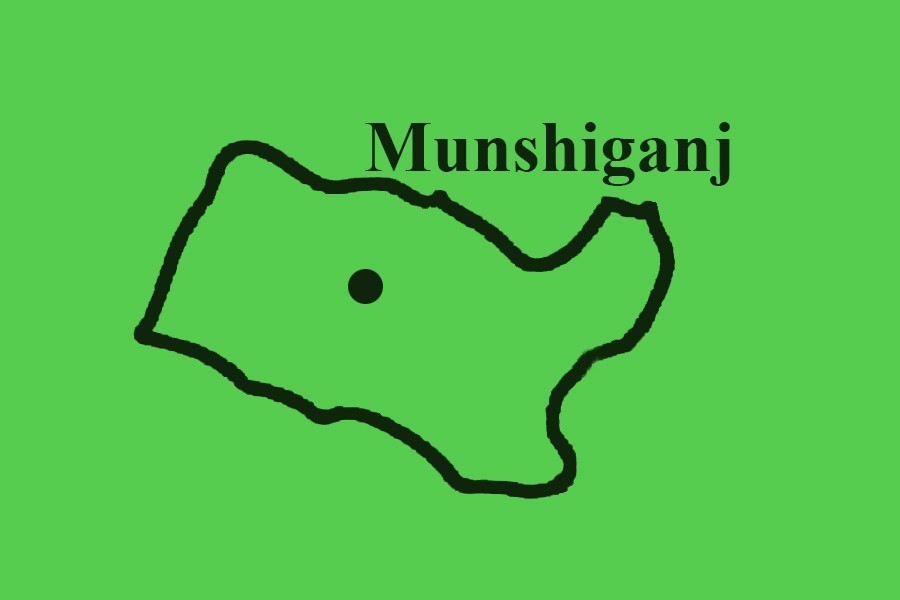 Fatal road crash in Munshiganj leaves seven dead