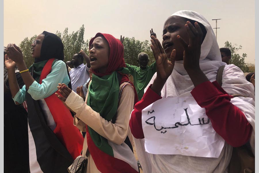 Sudan cancels public order law on women