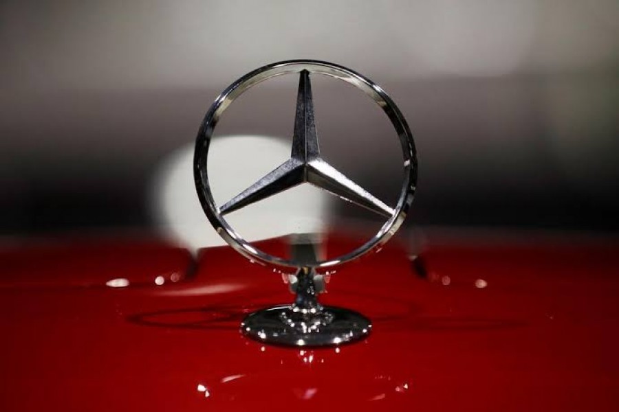 The Mercedes emblem is seen on a Vision Mercedes-Maybach Ultimate Luxury show car ahead of the Daimler annual shareholder meeting in Berlin, Germany, May 22, 2019. REUTERS/Hannibal Hanschke