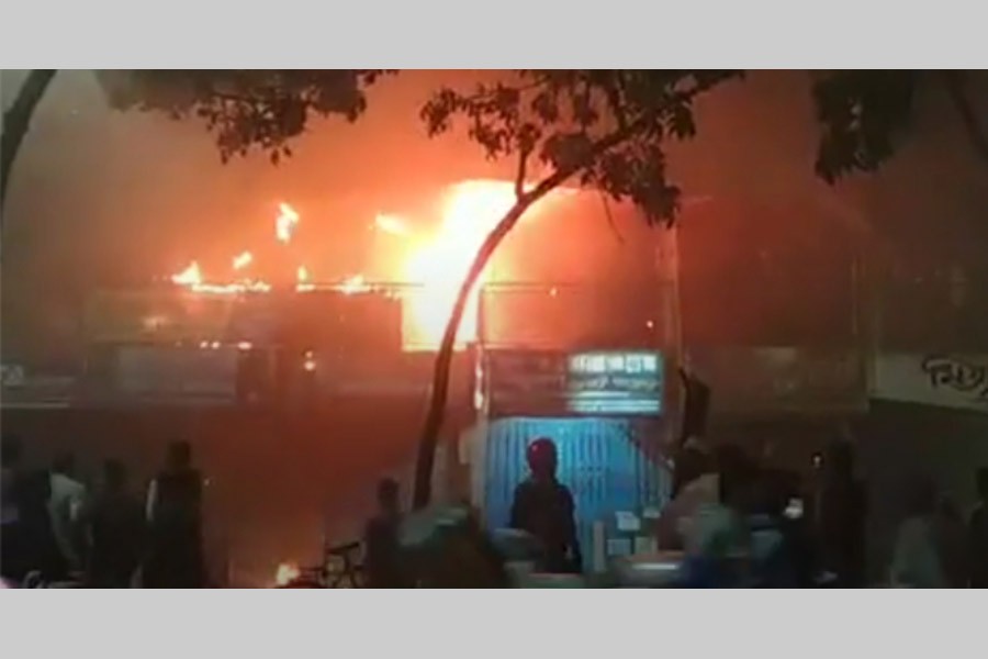 Katabon Market catches fire
