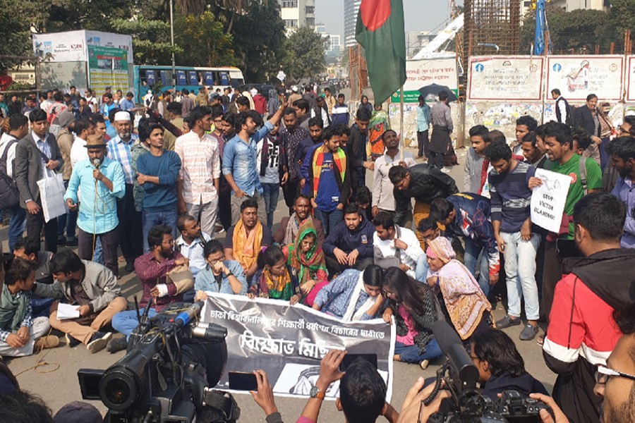 DU student rape: Protesters block Shahbagh, case filed