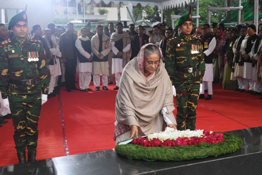 Homecoming Day: PM pays homage to Bangabandhu