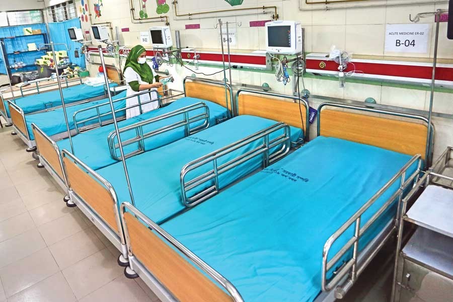 An isolation unit has been opened on the ground floor of Unit-2 of Dhaka Medical College Hospital in the city for handling any possible coronavirus outbreak — FE photo