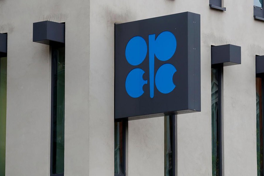 OPEC fails to secure deal with non-OPEC on oil cuts