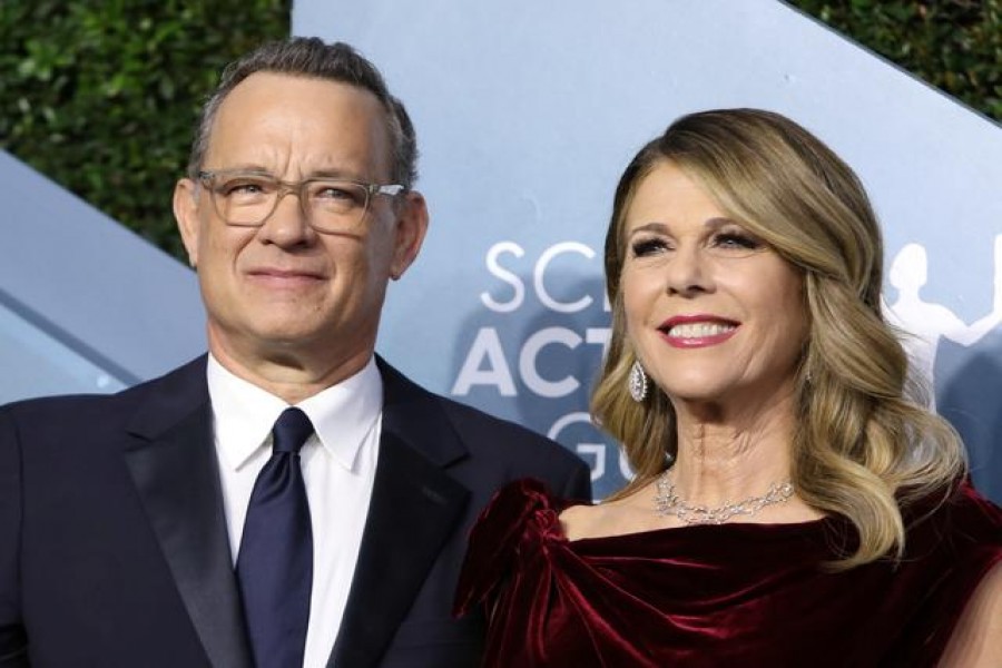 FILE PHOTO: 26th Screen Actors Guild Awards – Arrivals – Los Angeles, California, U.S., January 19, 2020 – Tom Hanks and Rita Wilson. REUTERS/Monica Almeida