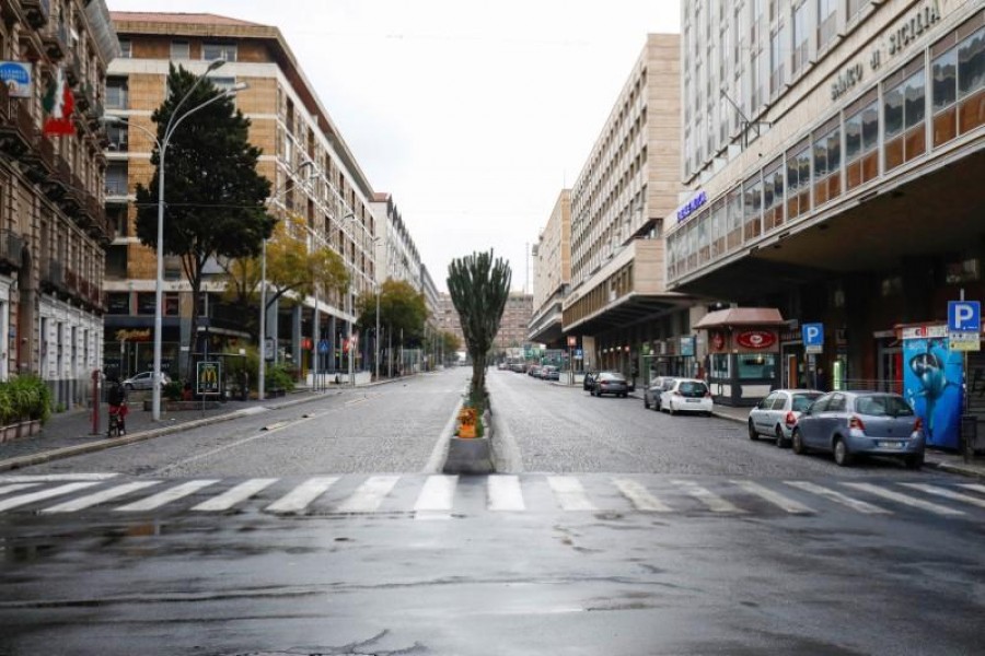 A deserted street is pictured, after Italy reinforced the lockdown measures to combat the coronavirus disease (COVID-19) in Catania, Italy March 21, 2020. REUTERS/Antonio Parrinello