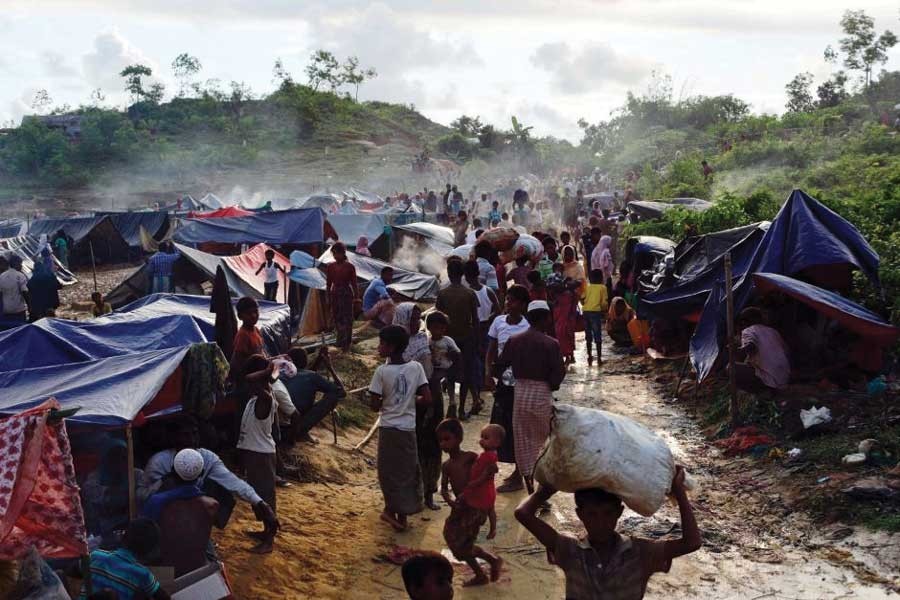 Internet ban at Rohingya camps obstructing COVID-19 information: HRW