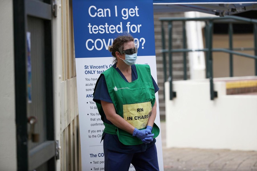 A healthcare professional waits at a pop-up clinic testing for the coronavirus disease (COVID-19) at Bondi Beach, after several outbreaks were recorded in the area, in Sydney, Australia on April 1, 2020 — Reuters photo