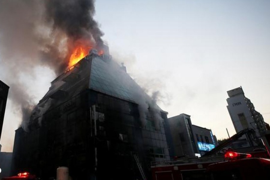 Construction site fire claims 25 lives in South Korea