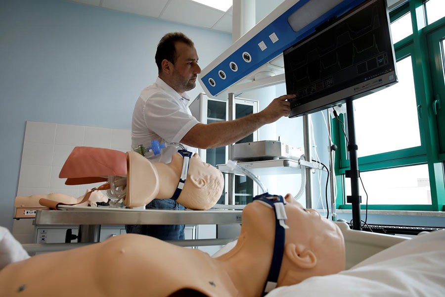 Leszek Kowalik presenting Respisave, a remote-controlled ventilator, at Centre for Medical Simulation MedExcellence in Warsaw of Poland recently -Reuters Photo