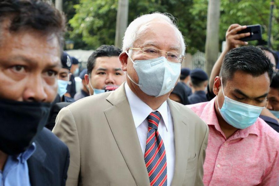 Former Malaysian Prime Minister Najib Razak arrives at Kuala Lumpur High Court in Kuala Lumpur, Malaysia July 28, 2020. REUTERS/ Lim Huey Teng