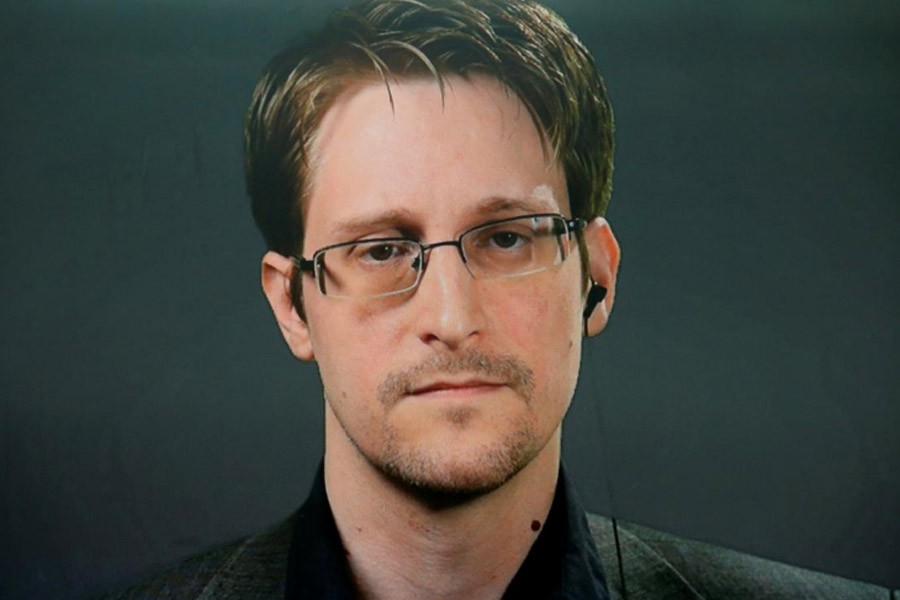 Trump considering pardon for leaker Edward Snowden