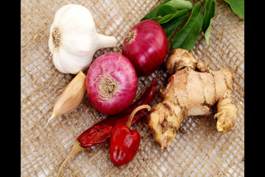 Weekly kitchen market: Onion, ginger, garlic get dearer