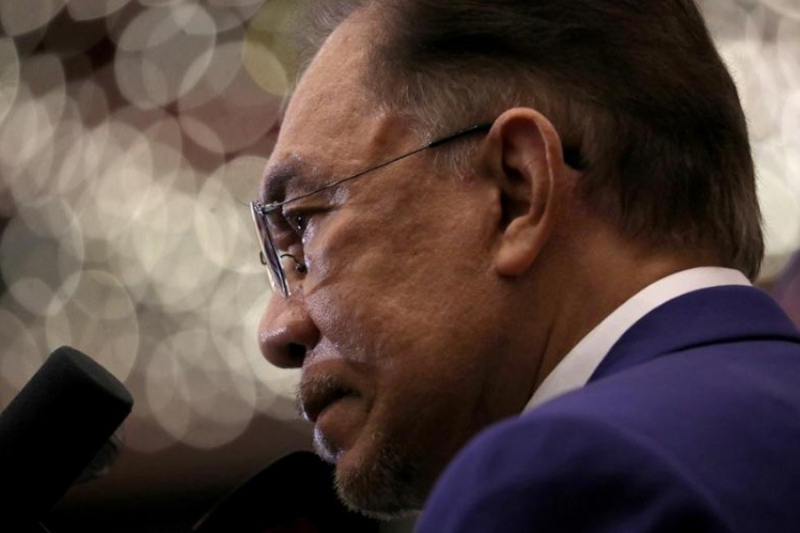 Malaysia's Anwar says he has strong support to form new govt