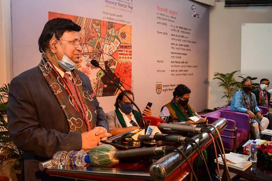 Foreign Minister AK Abdul Momen addressing the inaugural function of a month-long art exhibition titled ‘Art Against Corona’ at Bangladesh Shilpakala Academy in the capital on Tuesday. –BSS Photo