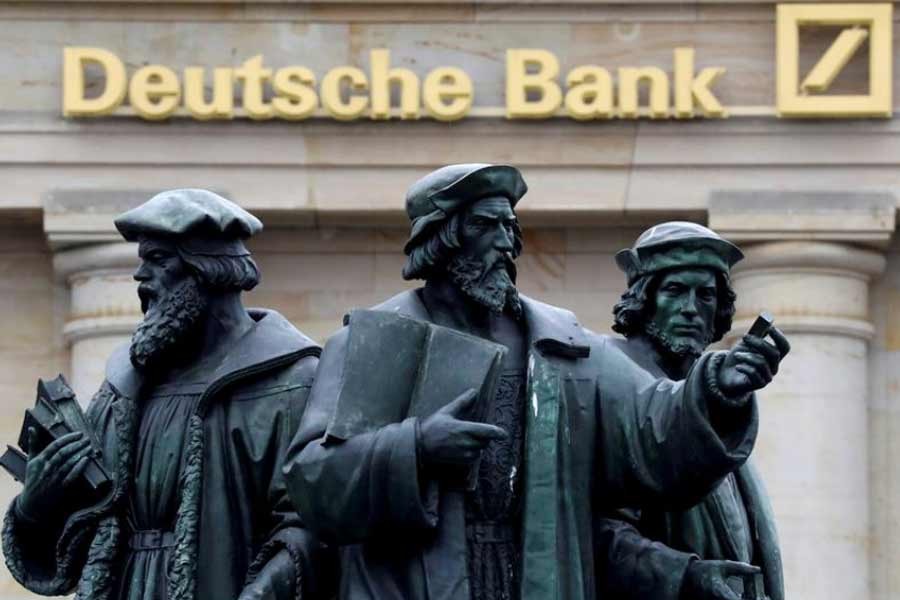 Deutsche Bank looks for ways to sever ties with Trump