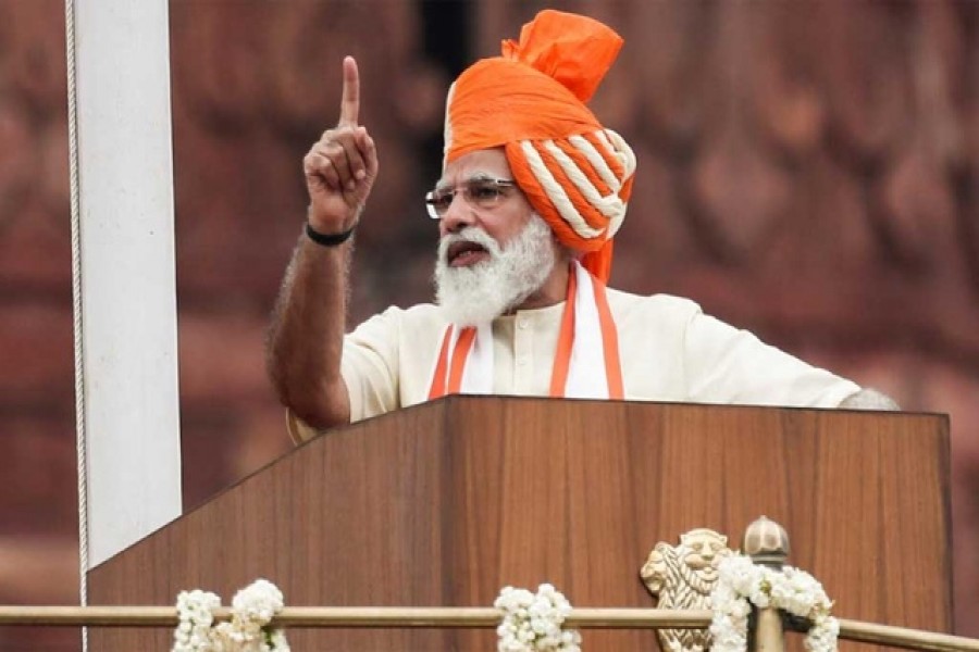 Indian Prime Minister Narendra Modi addresses the nation during Independence Day celebrations at the historic Red Fort in New Delhi, Aug 15, 2020. REUTERS