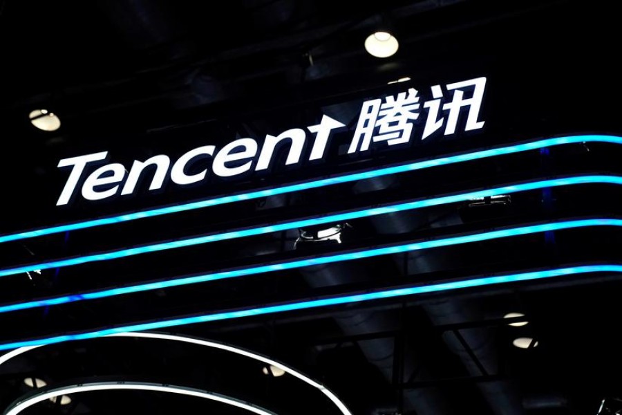 A logo of Tencent is seen at its booth at the 2020 China International Fair for Trade in Services (CIFTIS) in Beijing, China September 4, 2020. REUTERS/Tingshu Wang/File Photo