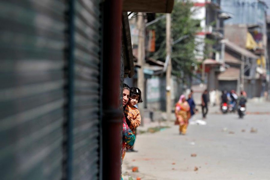 India restoring fast mobile internet in Kashmir after 18 months