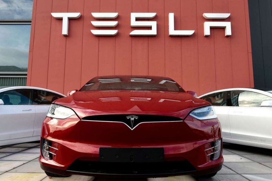 India woos Tesla with offer of cheaper production costs than China