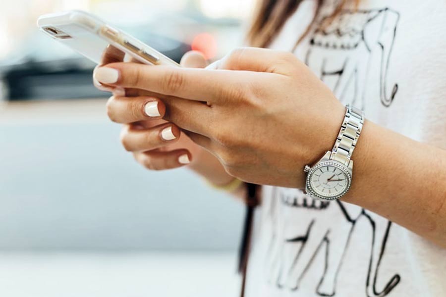 Mobiles and adolescent girls   