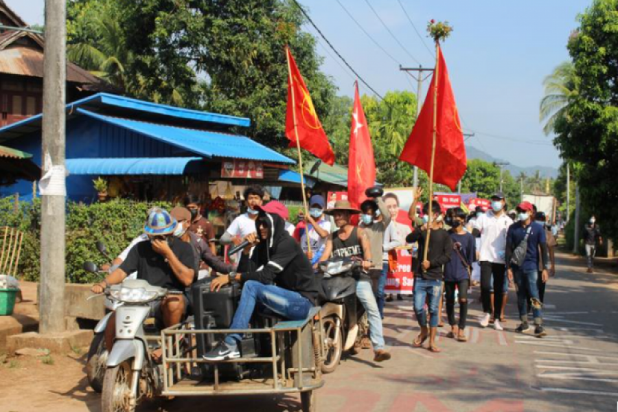 Villagers attend a protest against the military coup, in Launglon township, Myanmar April 4, 2021 in this picture obtained from social media. Dawei Watch/via REUTERS