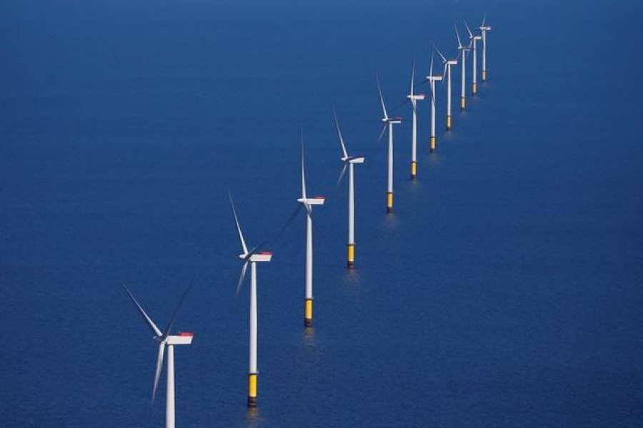 General view of the Walney Extension offshore wind farm operated by Orsted off the coast of Blackpool, Britain September 5, 2018. REUTERS/Phil Noble/File Photo