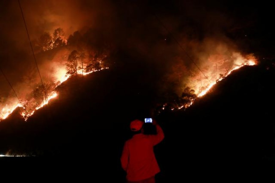 Nepal battles worst forest fires in years