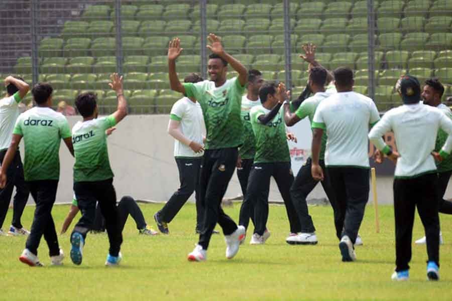 Bangladesh preliminary Test squad leave for Sri Lanka