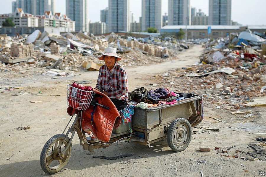 China loses workers as its 1.4B people age