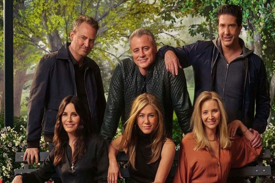 'Friends' reunion brings tears, laughter and memories