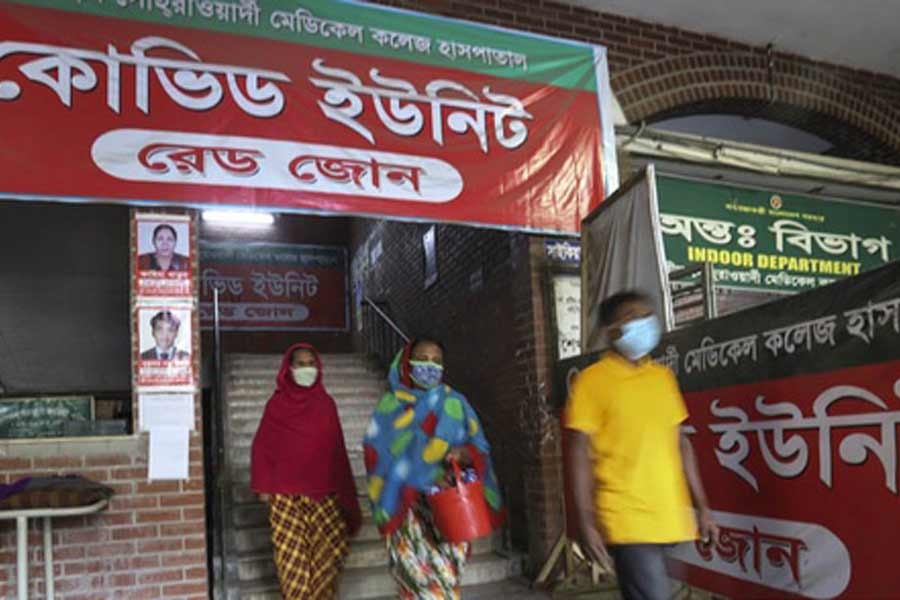 The Shaheed Suhrawardy Medical College Hospital in Dhaka has set up a unit with a separate entrance for COVID-19 patients. Photo: bdnews24.com