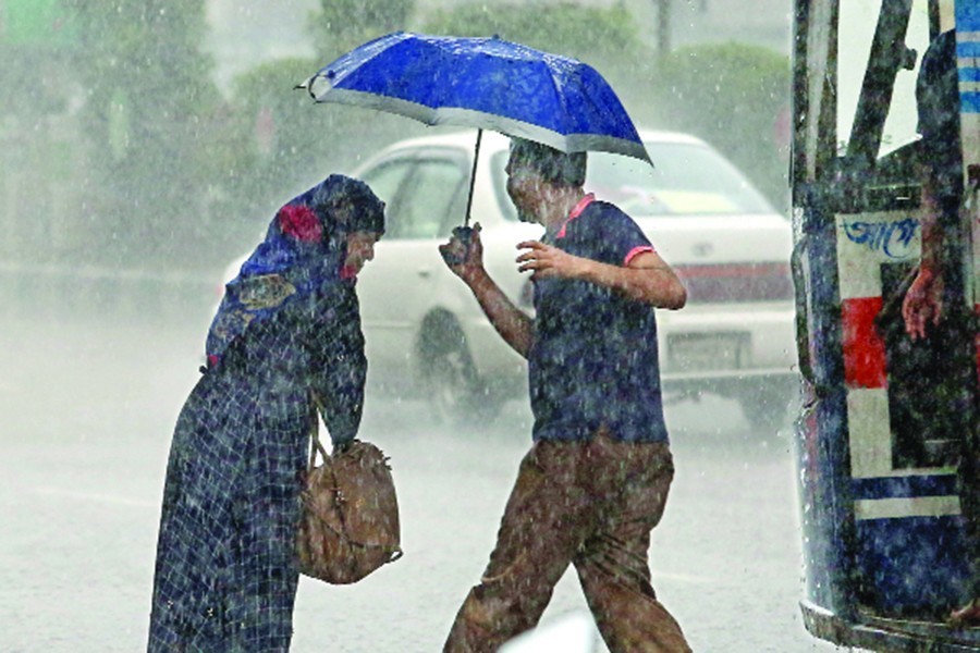 Full fledge Monsoon showers drench Dhaka, most of the country