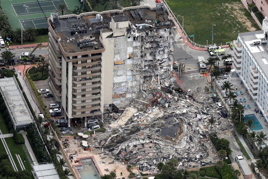 Search for survivors in Miami building collapse continues