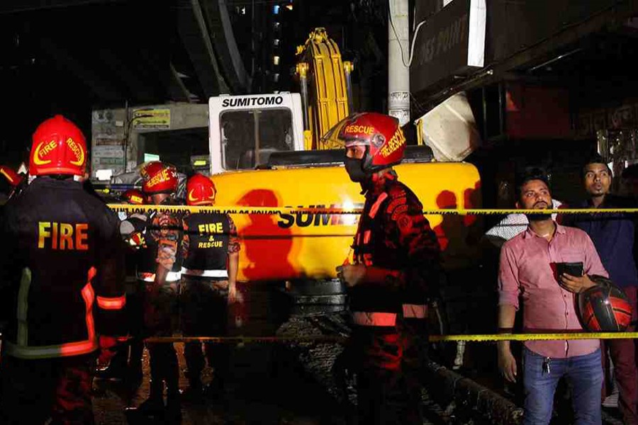 Death toll in Moghbazar explosion rises to eight