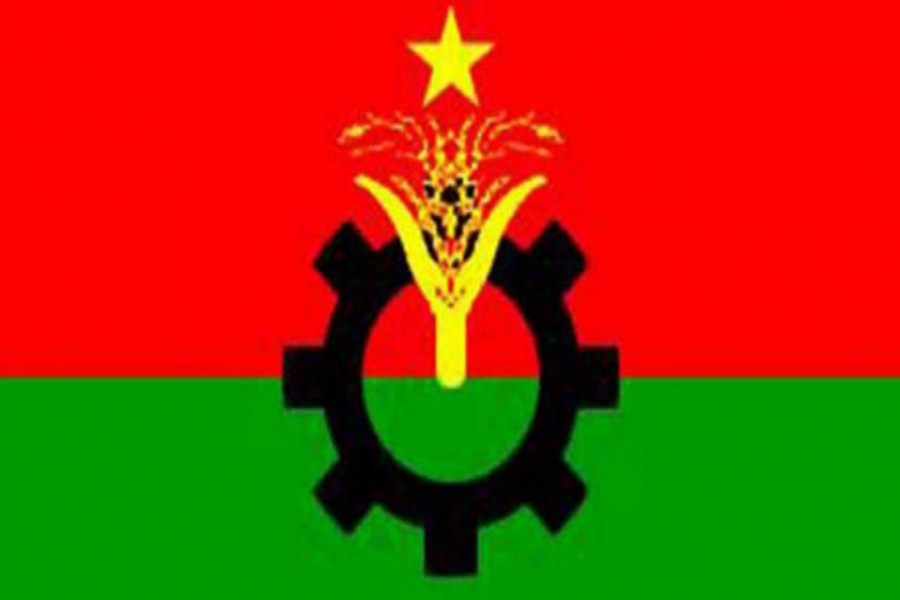 Two BNP central leaders quit