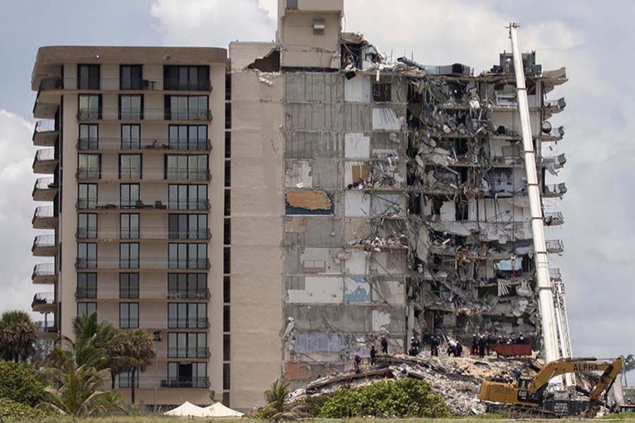 Death toll from Florida condominium collapse put at 98