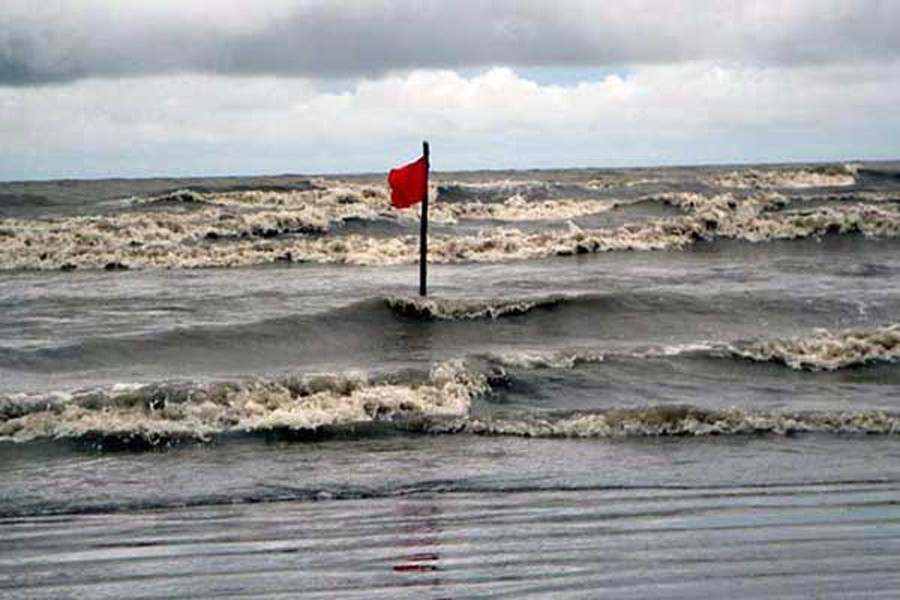 Low pressure over Bay turns into well-marked low